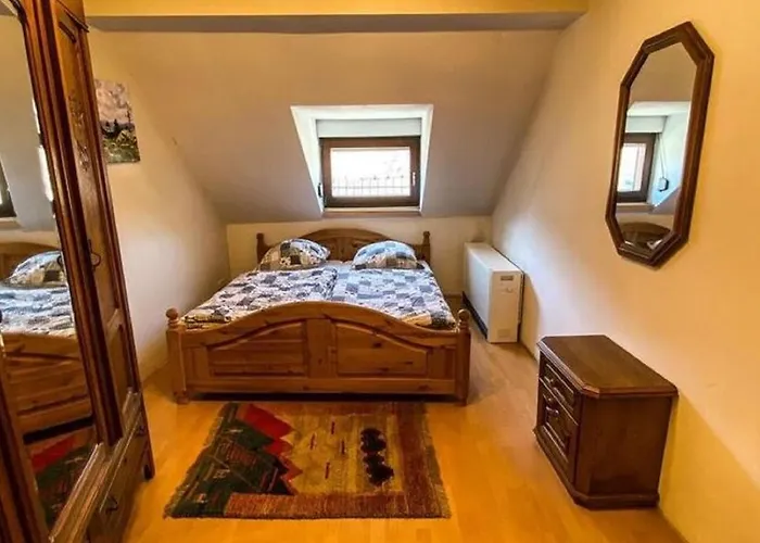 Charming Holiday In Dhron 別荘