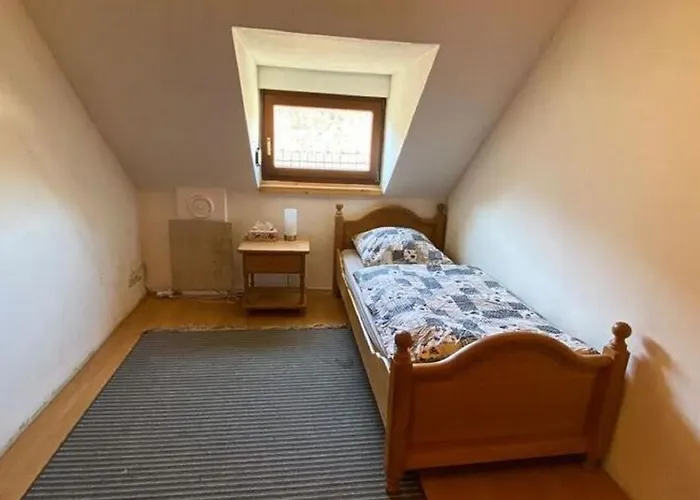 Charming Holiday In Dhron *